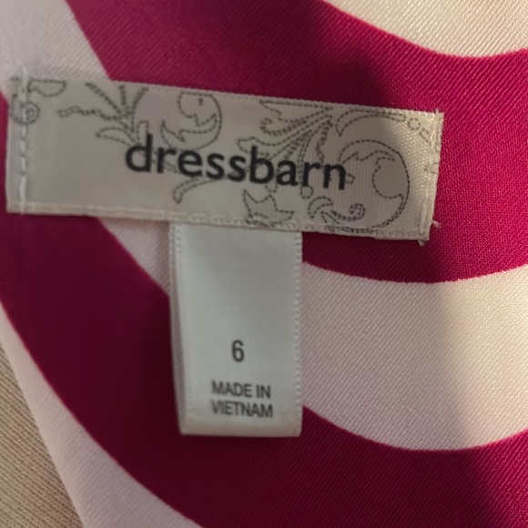 EUC Size 6 beautiful spring dress in fuchsia and white. - Picture 5 of 8